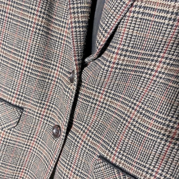 Evidence Black Beige Red Houndstooth Blazer with Black Velvet Collar 8 - Picture 10 of 13